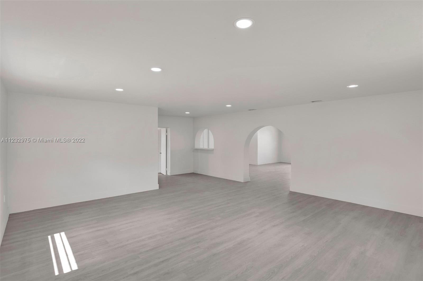 9TH ADDN TO RICHMOND HEIG - Residential