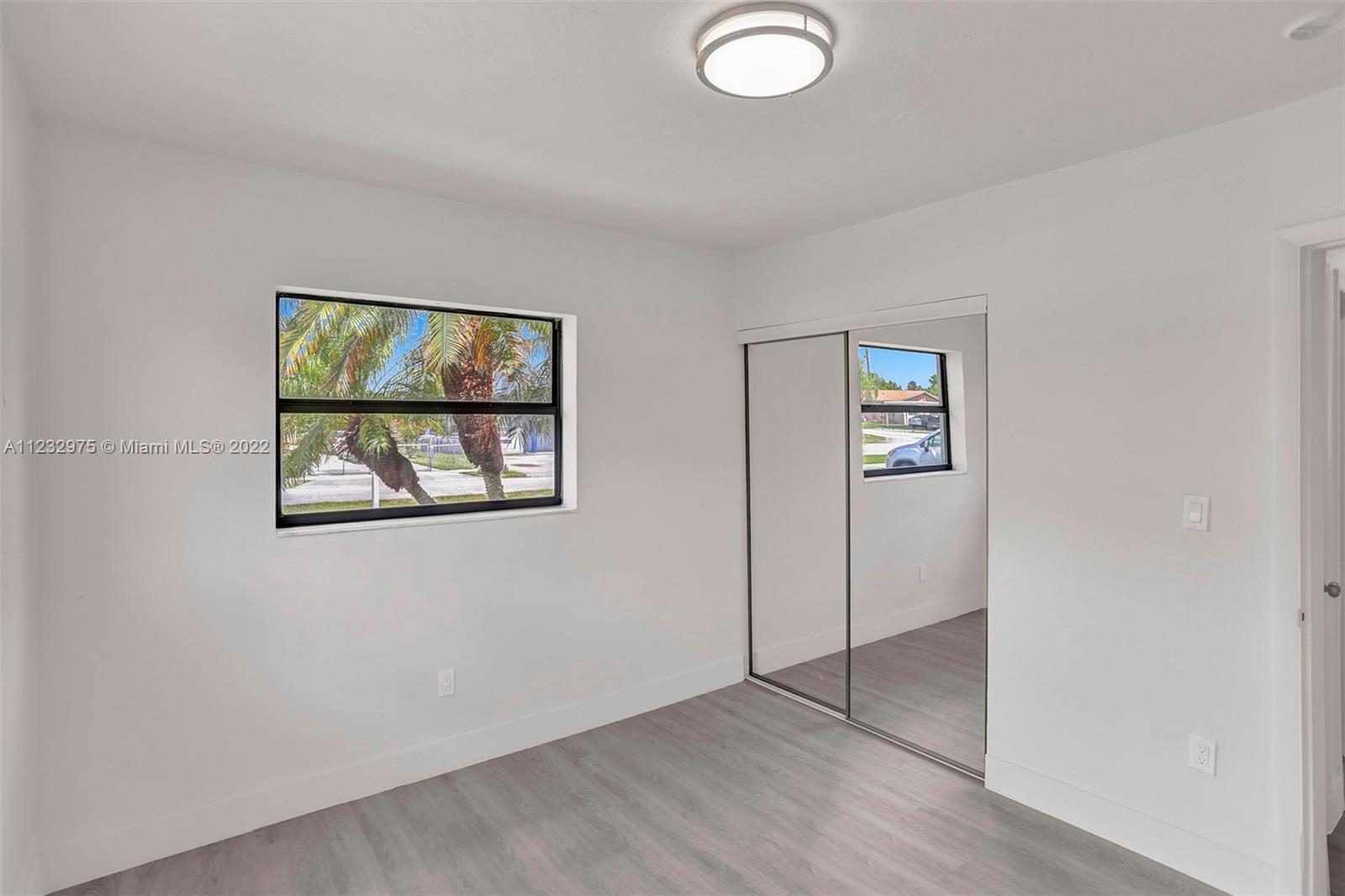 9TH ADDN TO RICHMOND HEIG - Residential