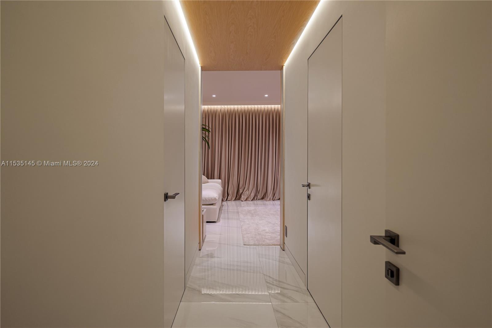 SEASIDE CONDO - Residential Lease