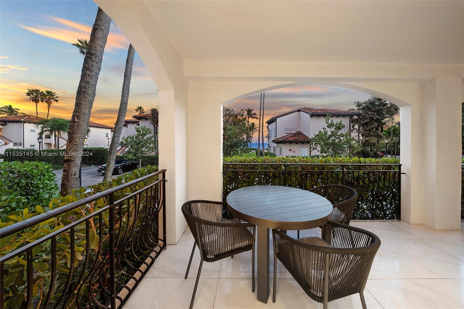 SEASIDE CONDO - Residential Lease