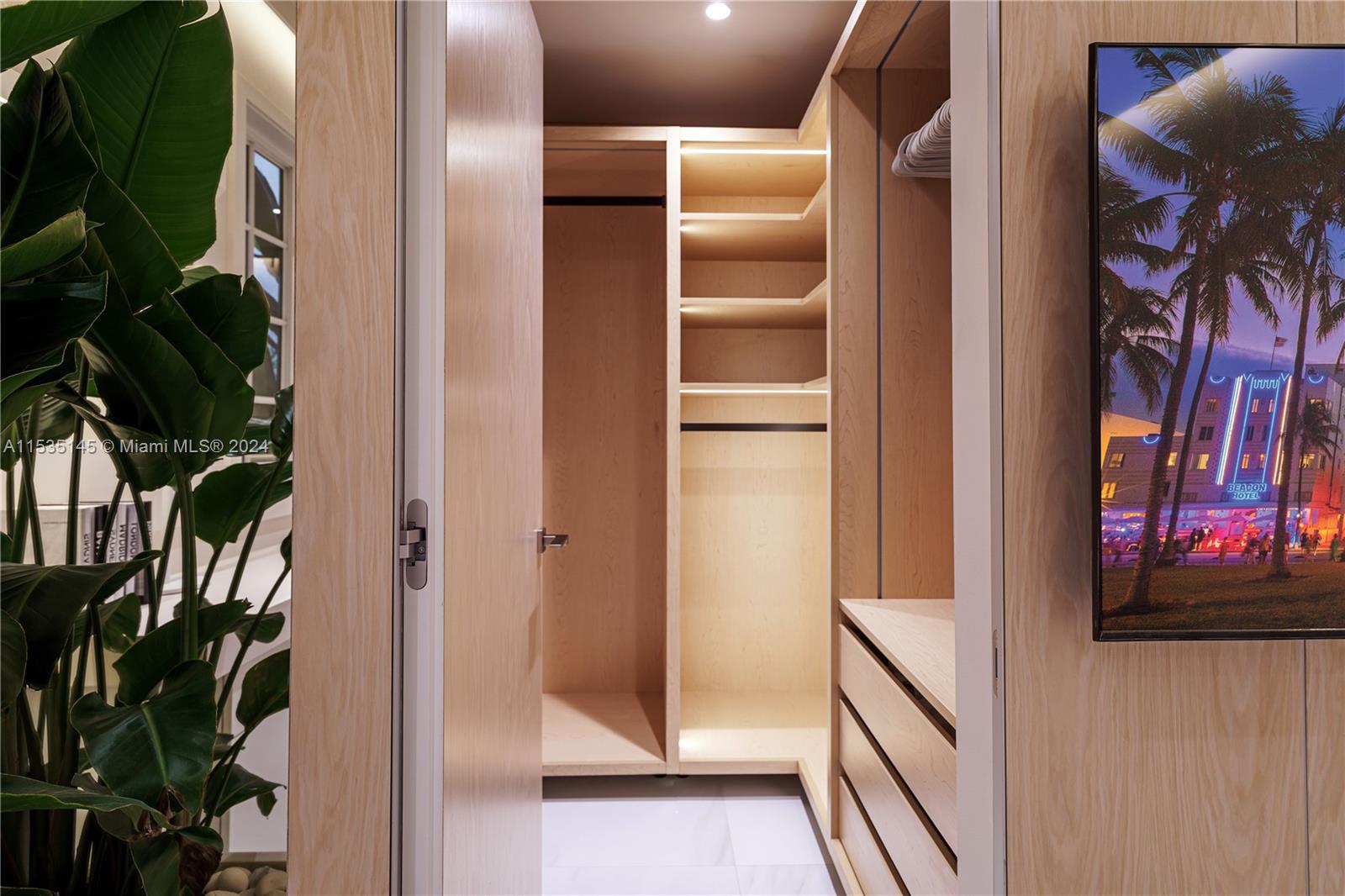 SEASIDE CONDO - Residential Lease