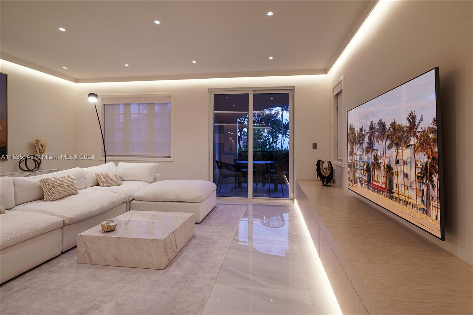19115 Fisher Island Dr 19115