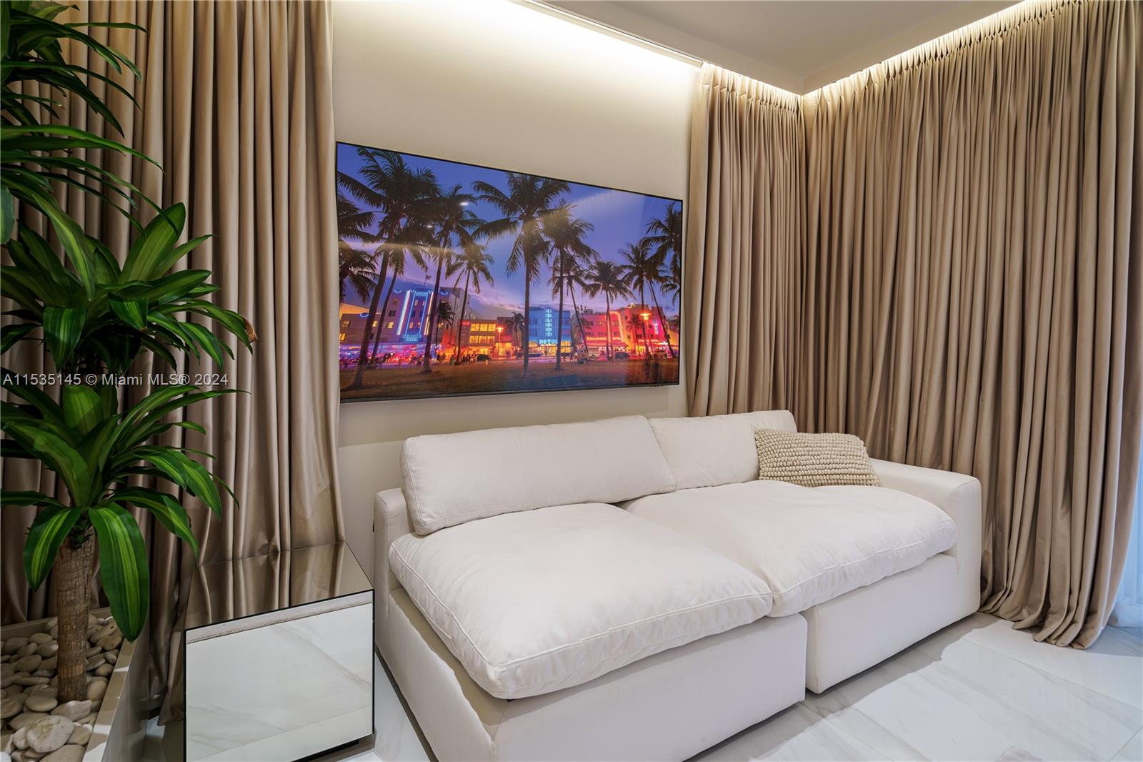 SEASIDE CONDO - Residential Lease