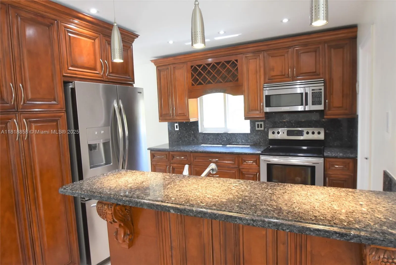 Miami, Florida 33174, United States, 3 Bedrooms Bedrooms, ,3 BathroomsBathrooms,Residential,Active,148491