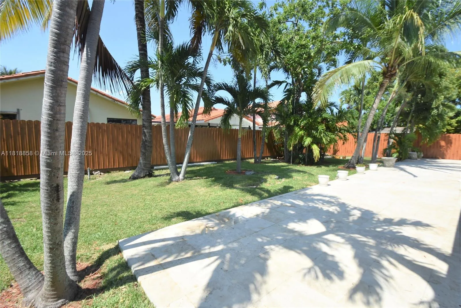 Miami, Florida 33174, United States, 3 Bedrooms Bedrooms, ,3 BathroomsBathrooms,Residential,Active,148491