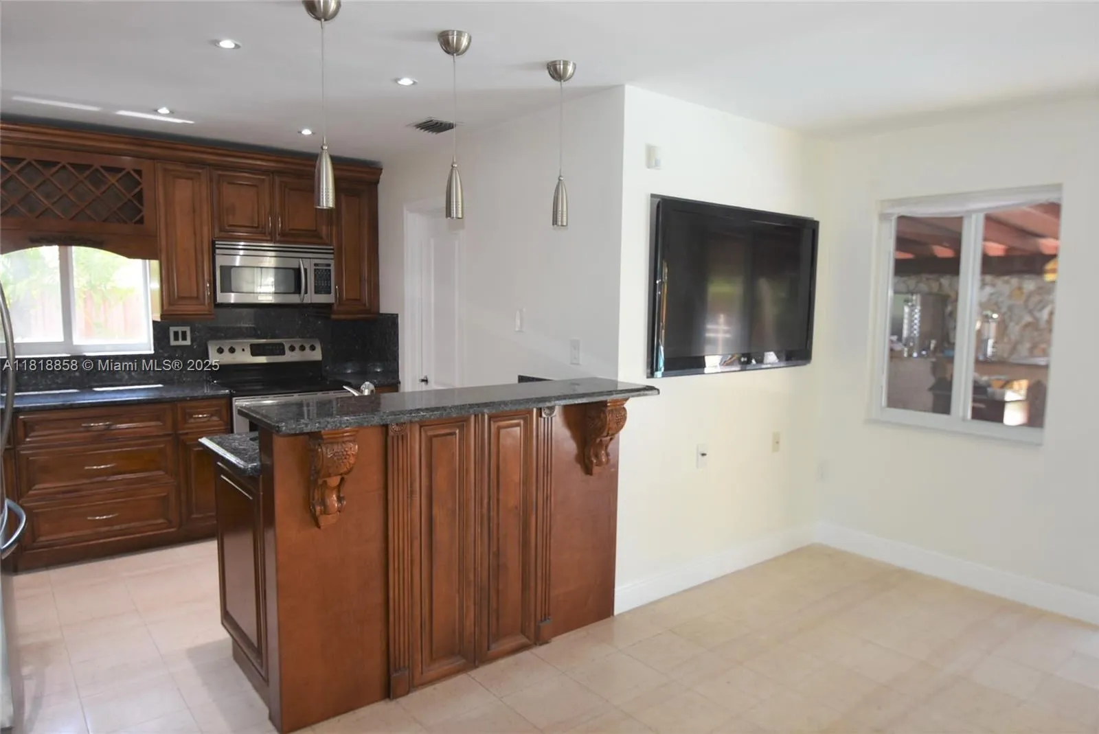 Miami, Florida 33174, United States, 3 Bedrooms Bedrooms, ,3 BathroomsBathrooms,Residential,Active,148491