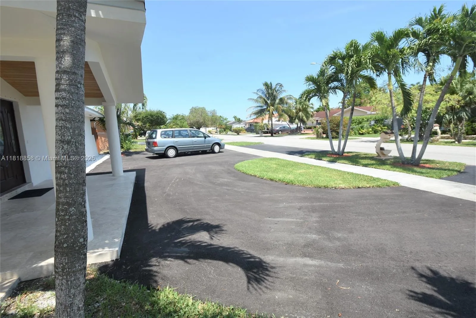 Miami, Florida 33174, United States, 3 Bedrooms Bedrooms, ,3 BathroomsBathrooms,Residential,Active,148491