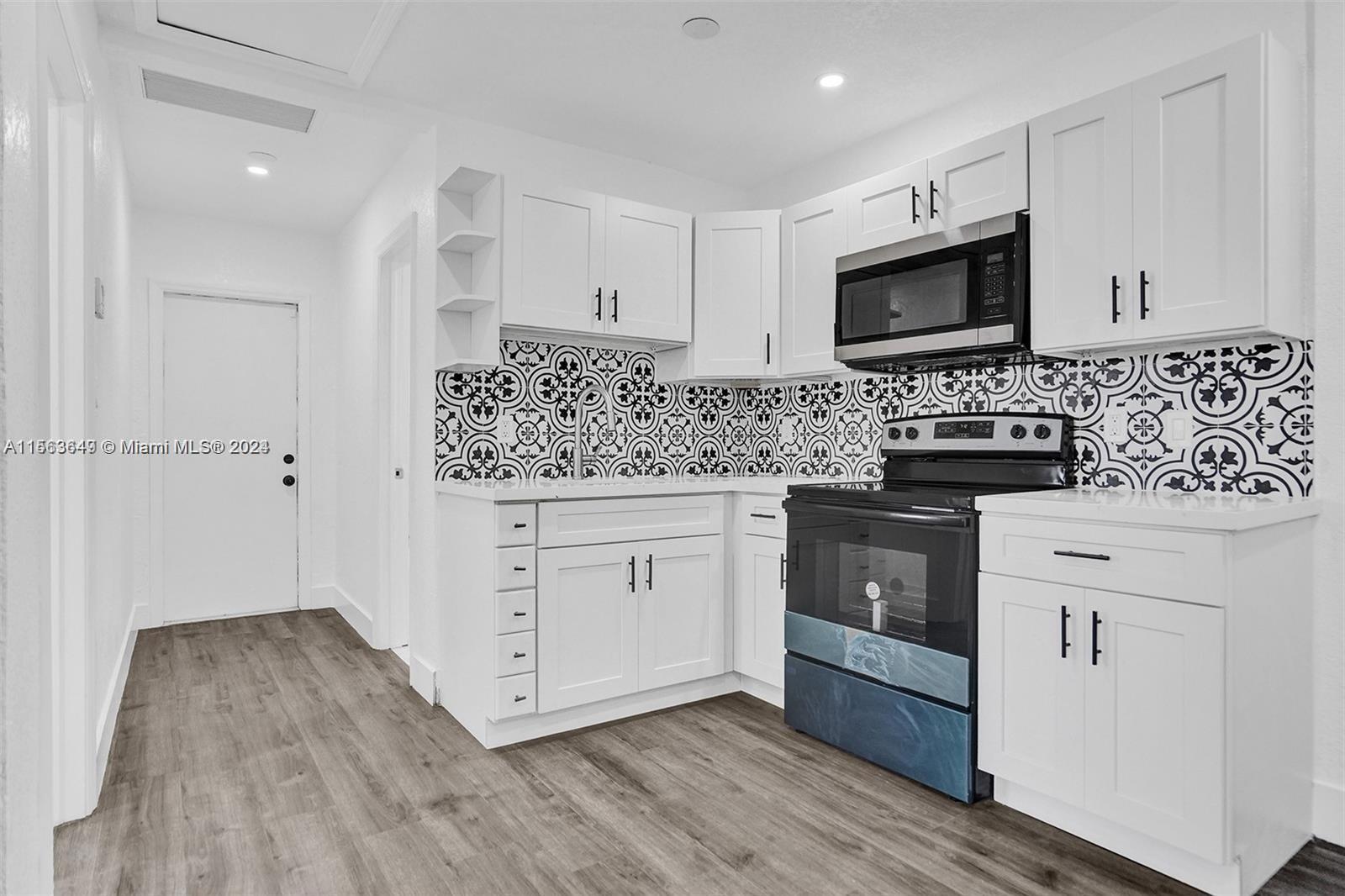 CARVER RANCHES - Residential Lease