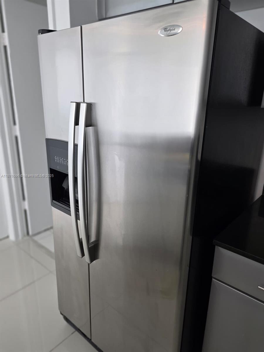 TERRAZAS RIVERPARK VILLAG - Residential