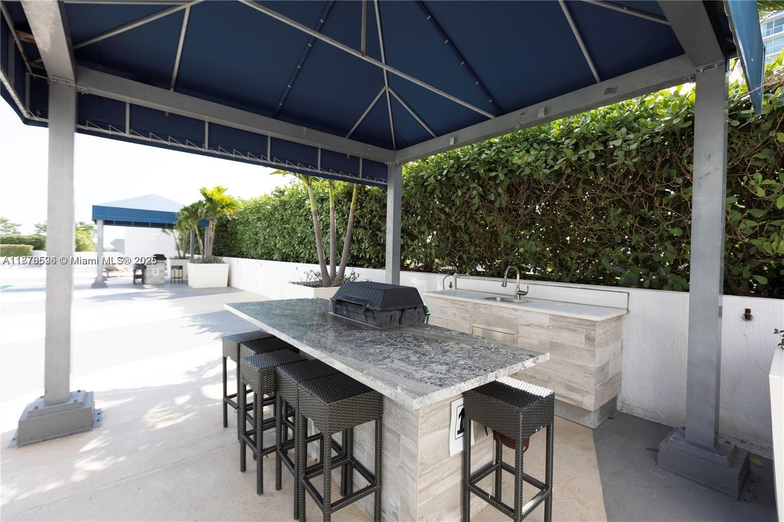 TERRAZAS RIVERPARK VILLAG - Residential