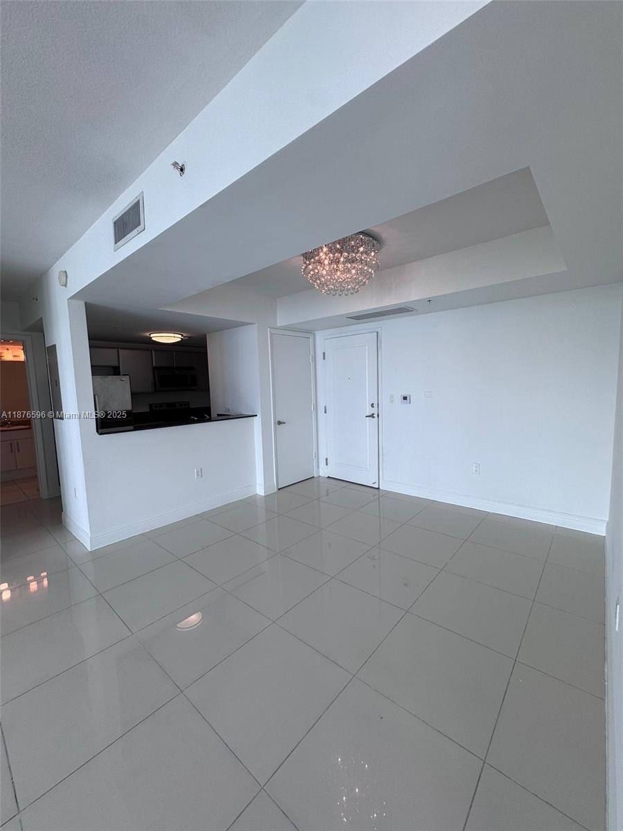 TERRAZAS RIVERPARK VILLAG - Residential