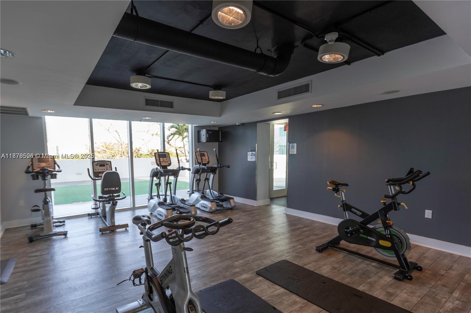 TERRAZAS RIVERPARK VILLAG - Residential