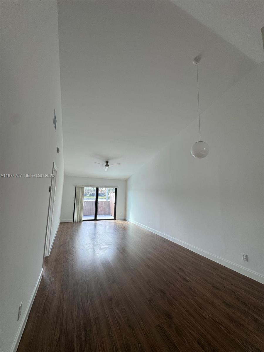 TWIN LAKES GARDENS - Residential Lease