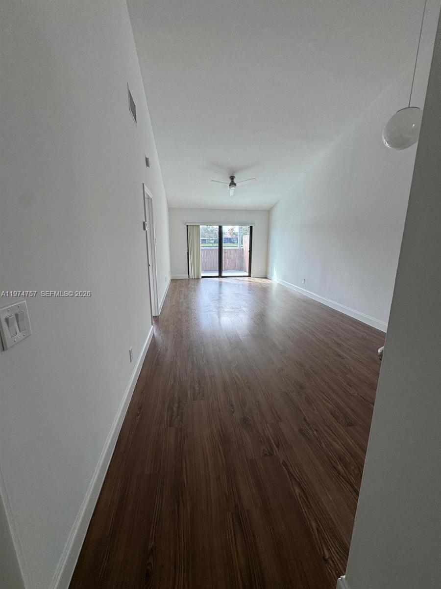 TWIN LAKES GARDENS - Residential Lease