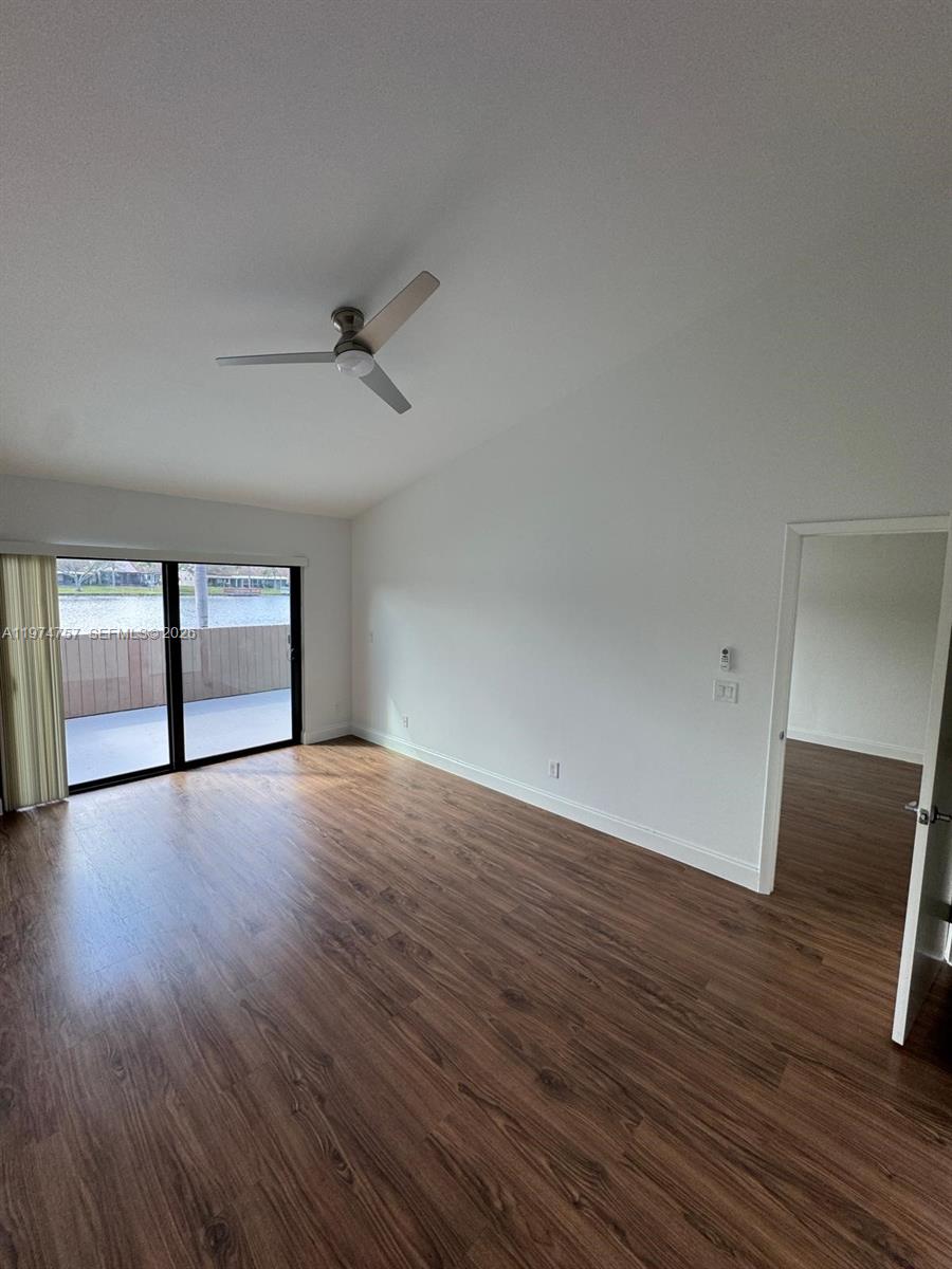 TWIN LAKES GARDENS - Residential Lease