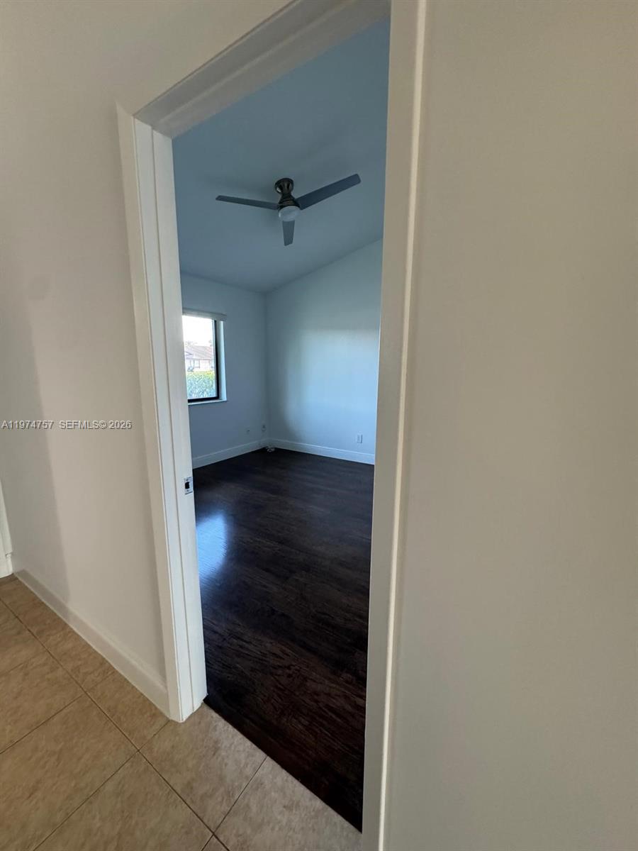 TWIN LAKES GARDENS - Residential Lease