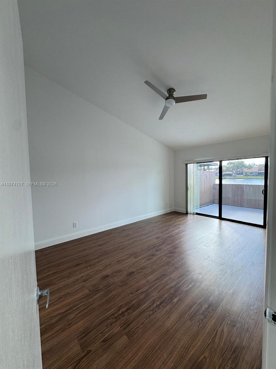 TWIN LAKES GARDENS - Residential Lease