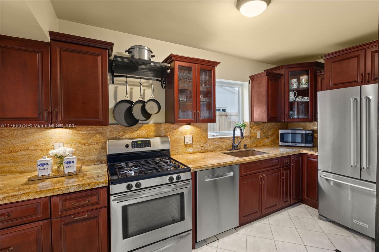 PEPPERWOOD - Residential
