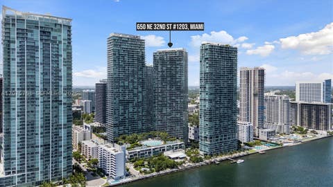 Tiny photo for 650 NE 32nd St #1203, Miami, FL 33137 (MLS # A12075761)