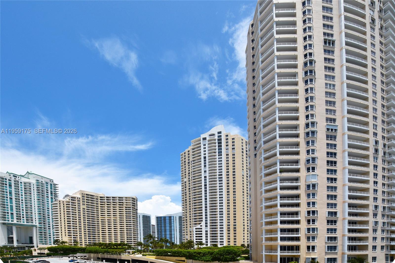 BRICKELL KEY II - Residential Lease