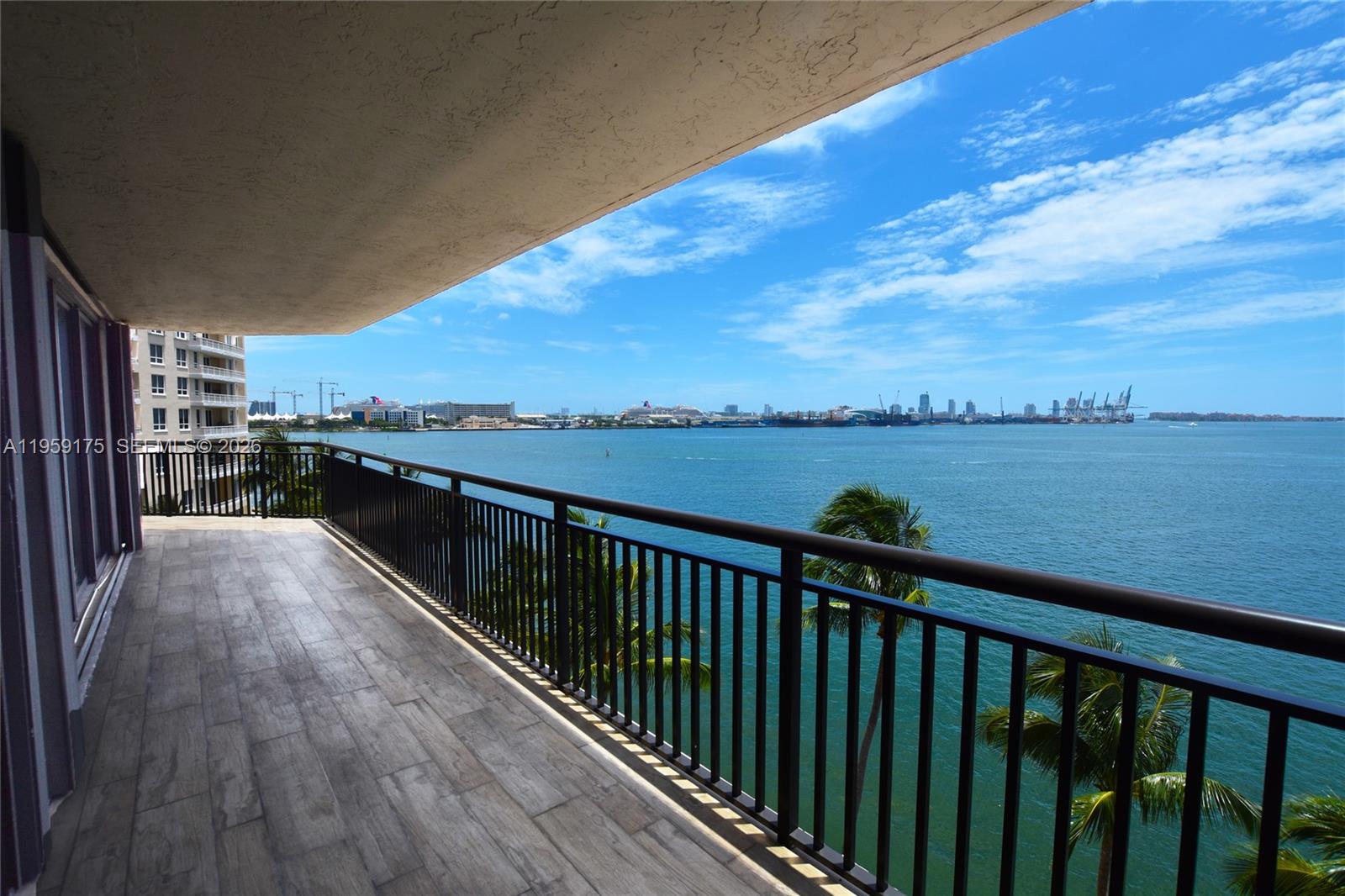 BRICKELL KEY II - Residential Lease