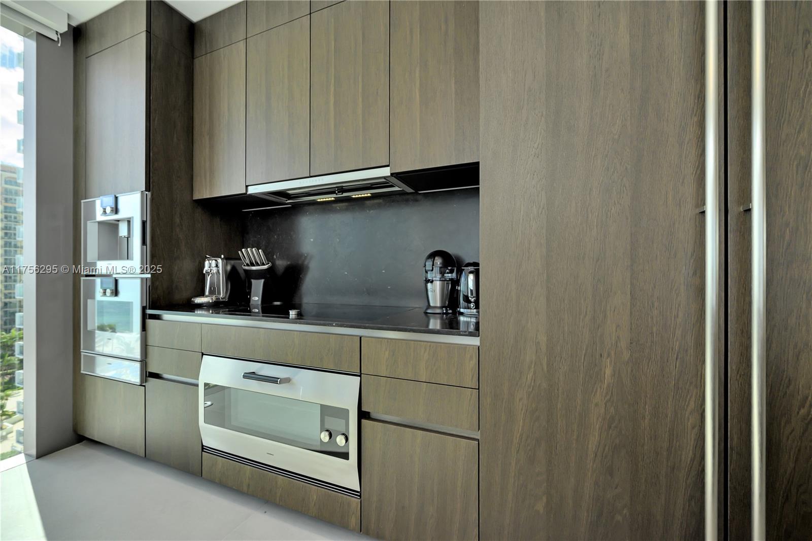 2000 OCEAN CONDO - Residential