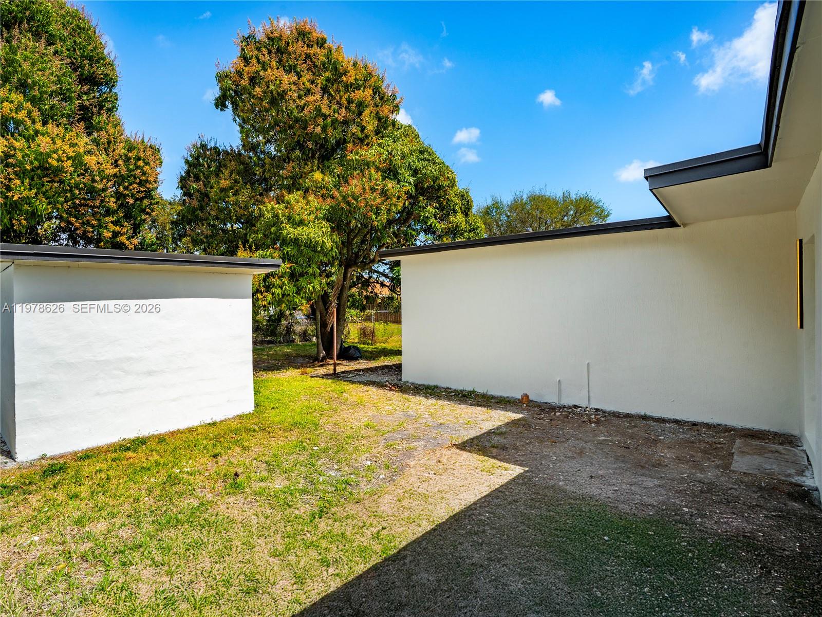 CARVER RANCHES - Residential