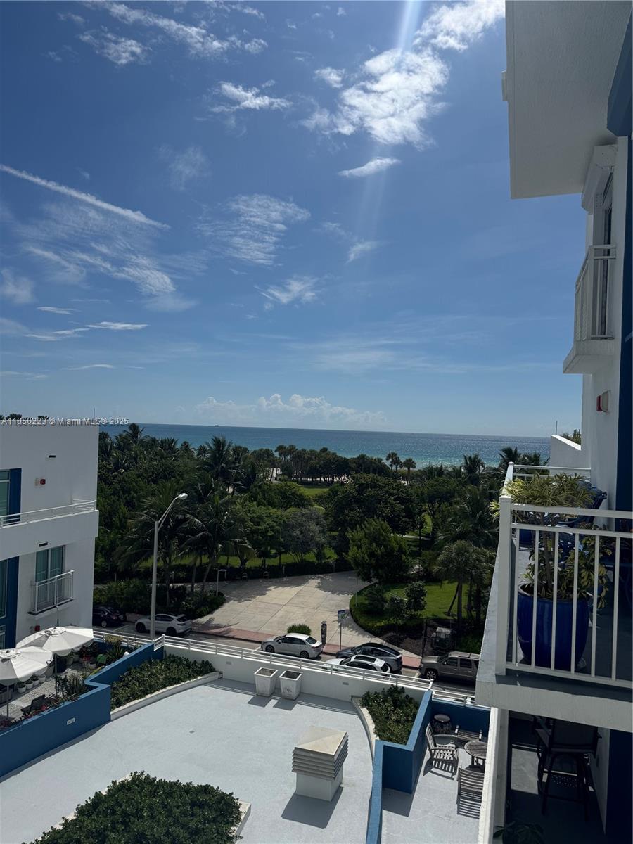 Location is perfect! Look at the beach every morning! wake up with a vibrante lifestyle. 2 in suites, loft style unit, well kept building. 2/2, one half bath and 1 parking space (plenty of parking in the street). tenants can only have service pets. TXT listing agent for showing.