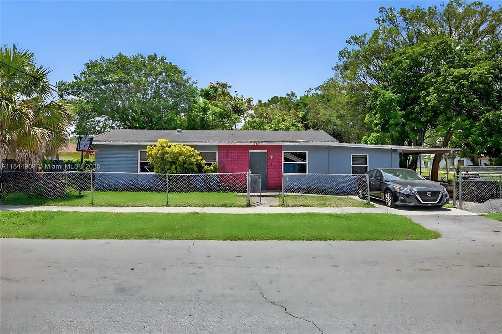 360 NW 28th Ave
