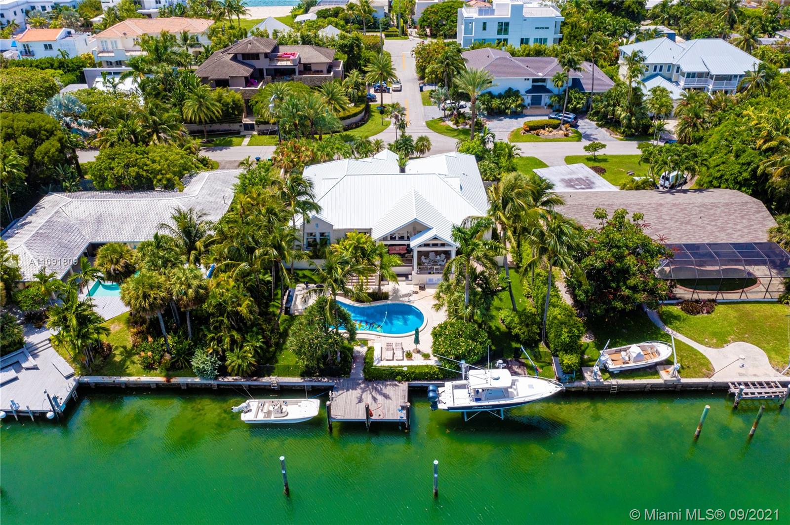 MASHTA ISLAND A REPLAT OF - Residential