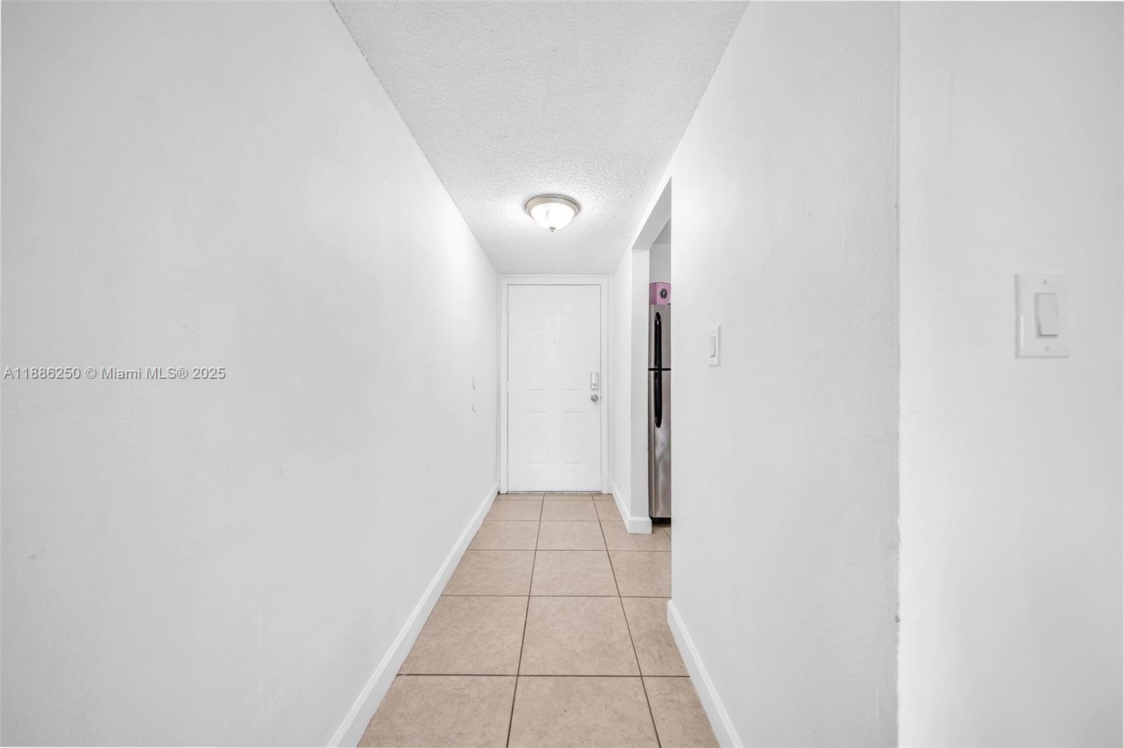 INTERNATIONAL CONDO - Residential