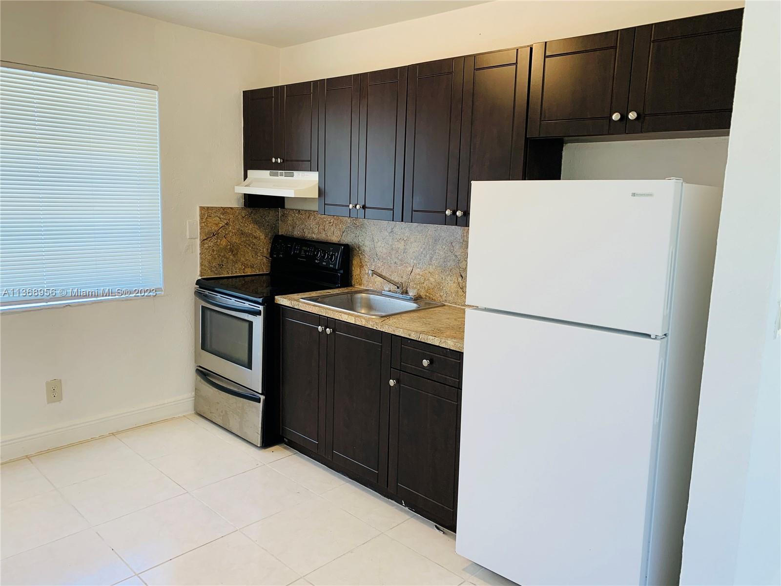 DIXIE HWY PARK - Residential Income