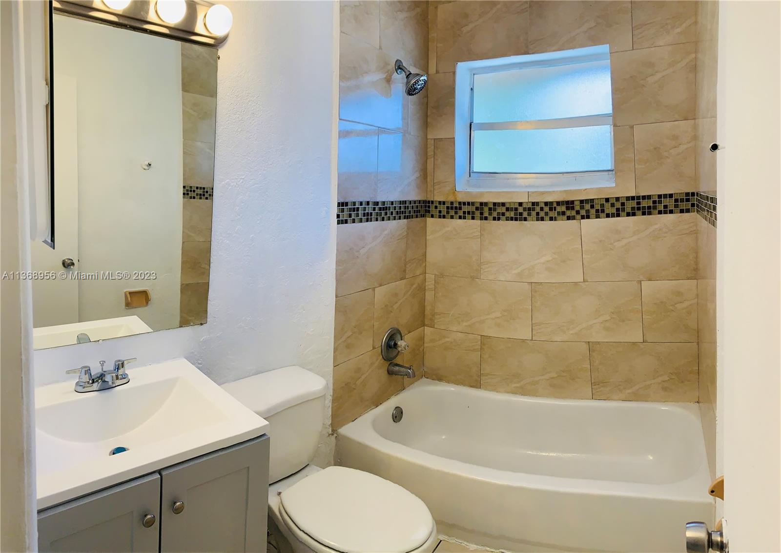 DIXIE HWY PARK - Residential Income