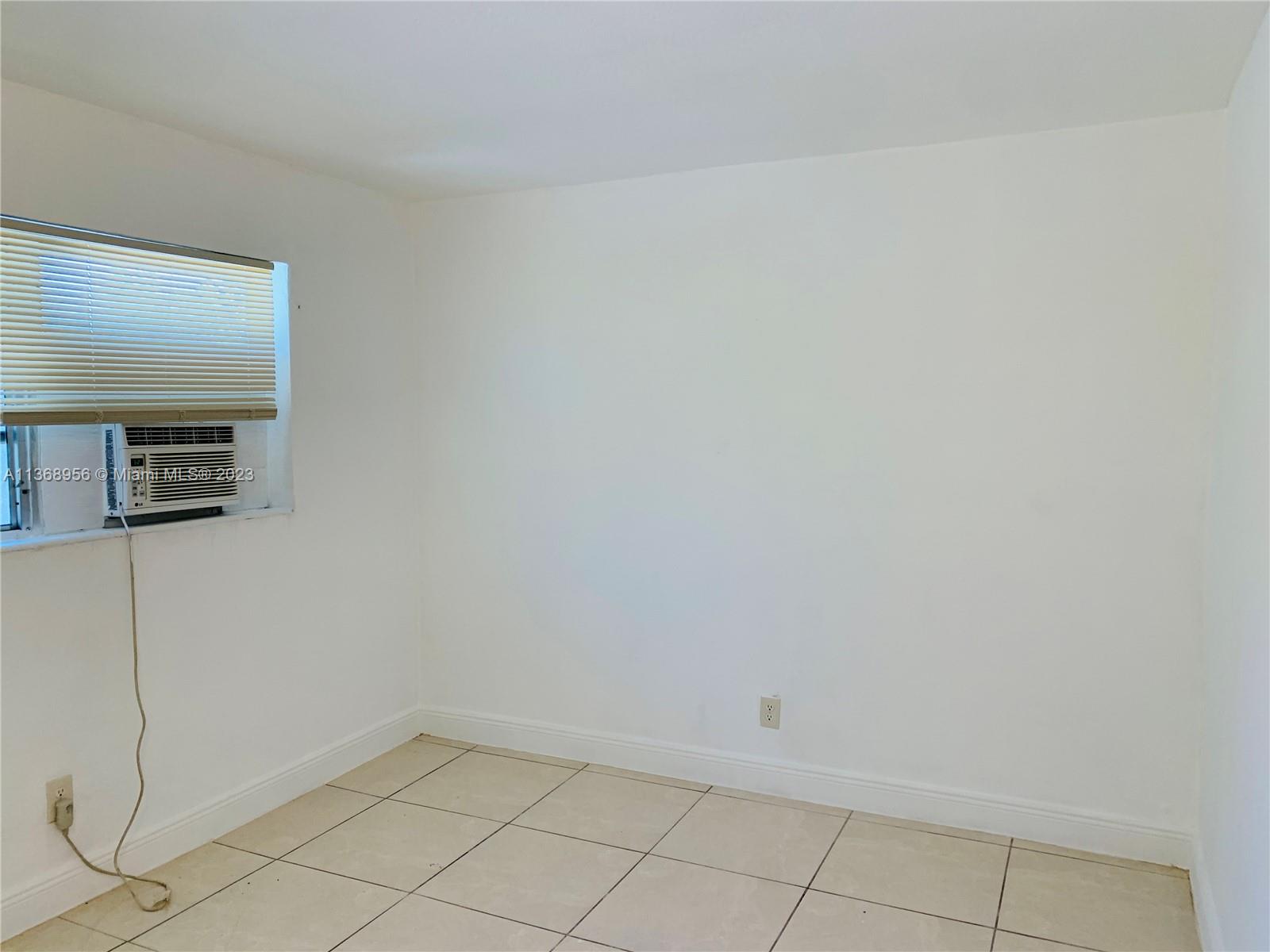 DIXIE HWY PARK - Residential Income