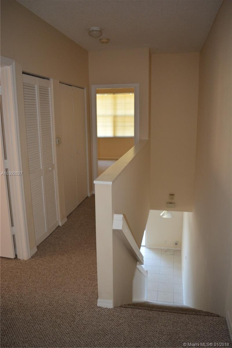 SECTORS 3 & 4 BOUNDARY PL - Residential Lease