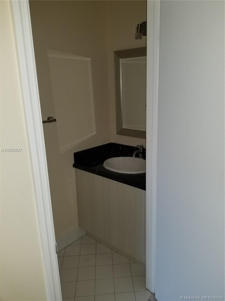 SECTORS 3 & 4 BOUNDARY PL - Residential Lease