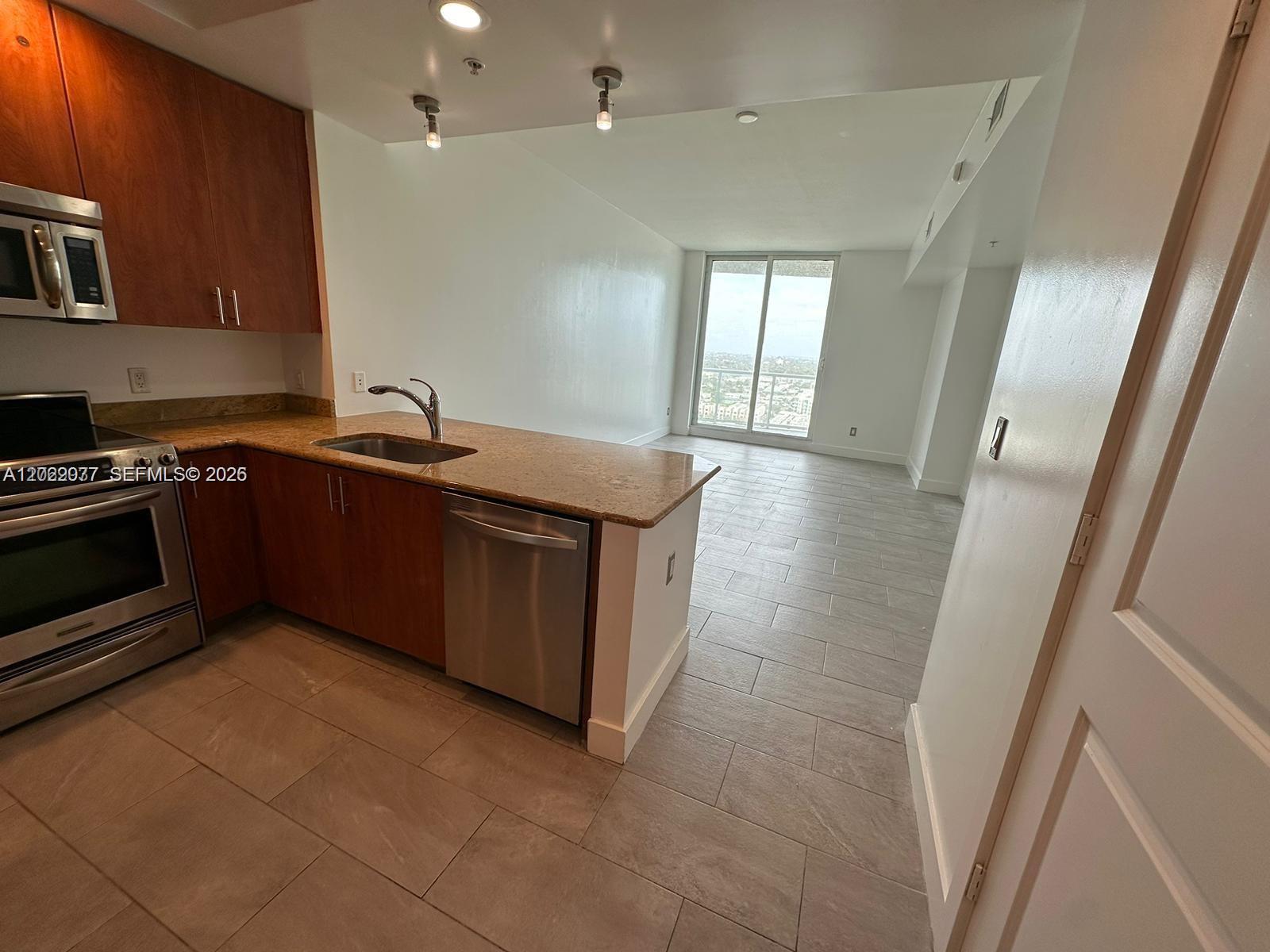 315 NE 3rd Ave 2009