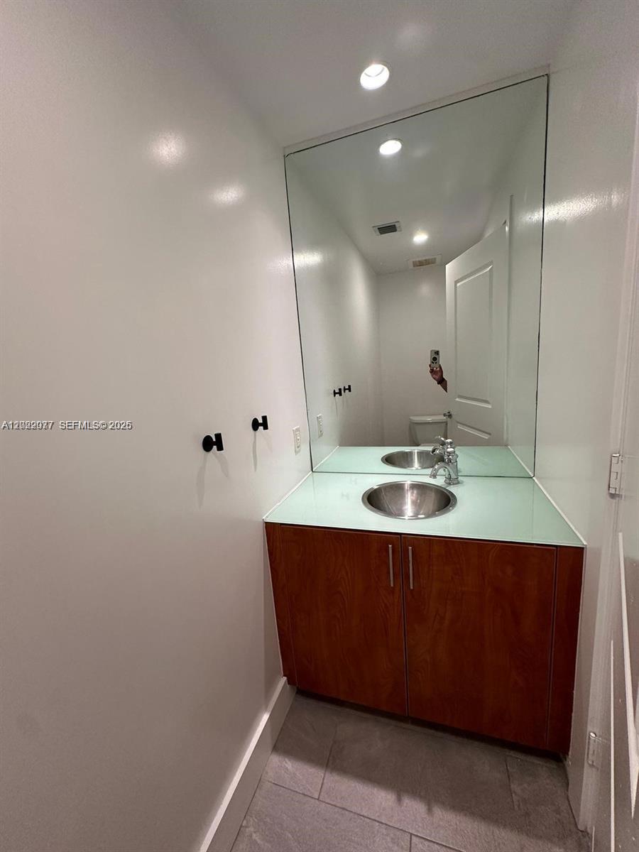 STRADA 315 CONDO - Residential