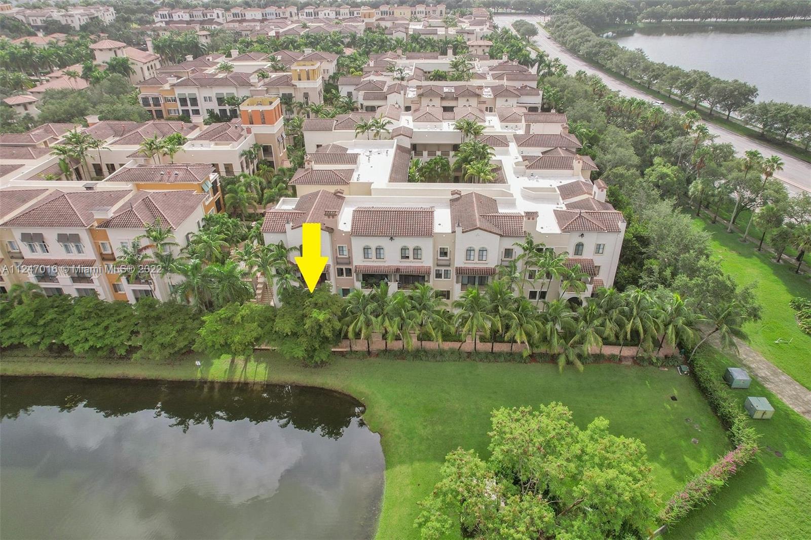 VILLA ALHAMBRA CONDO - Residential