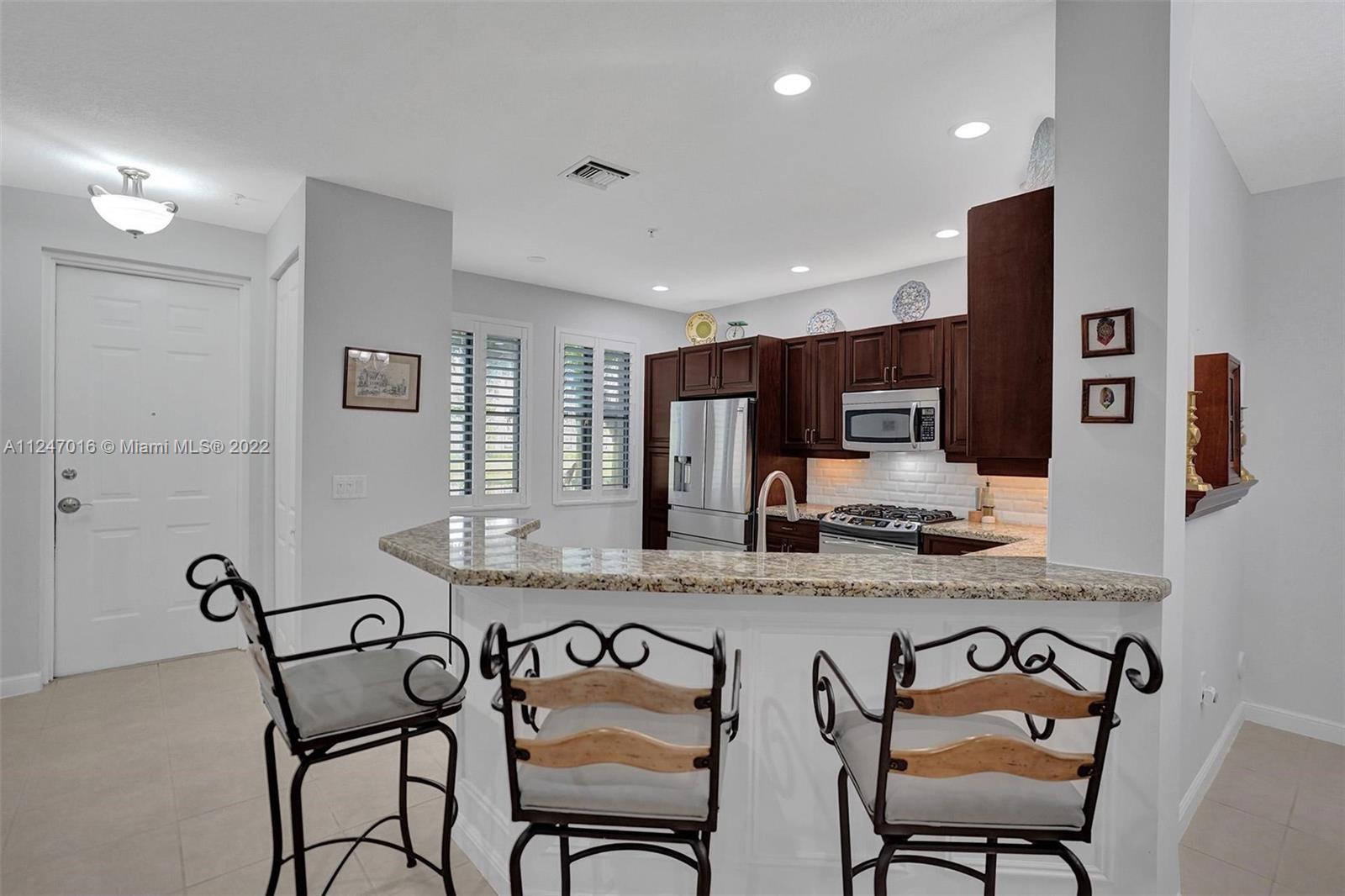VILLA ALHAMBRA CONDO - Residential