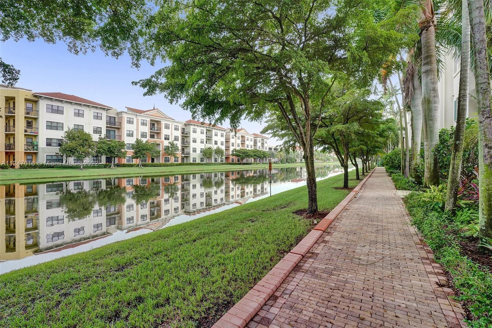VILLA ALHAMBRA CONDO - Residential