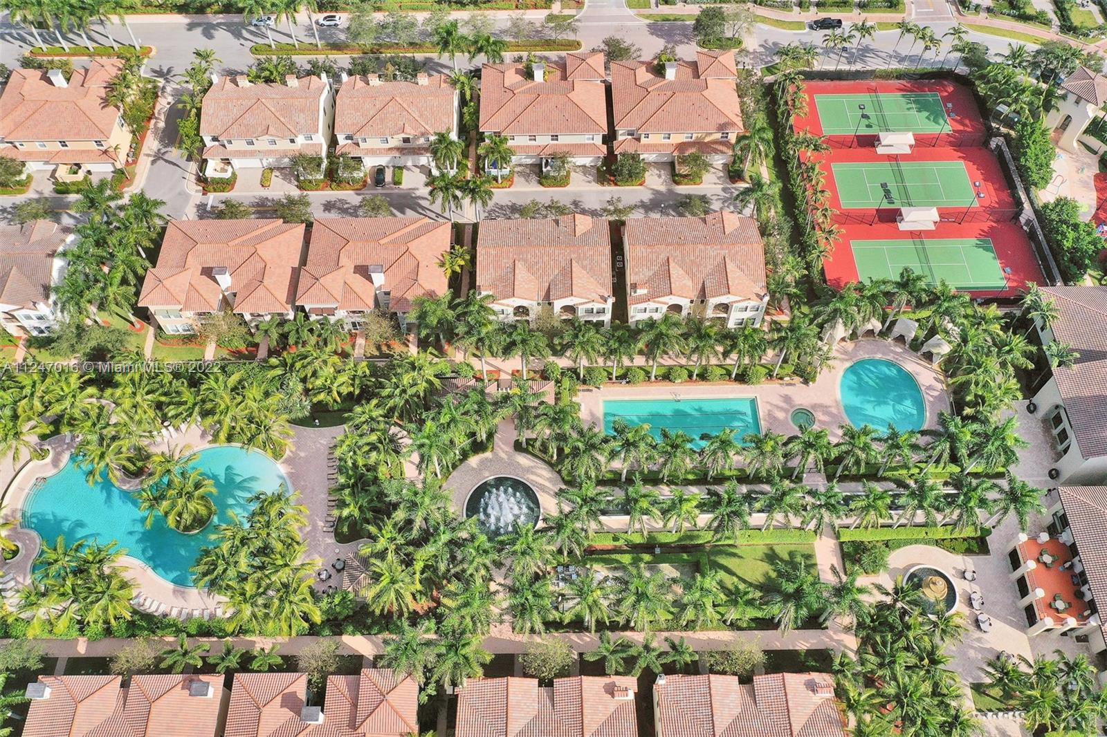 VILLA ALHAMBRA CONDO - Residential