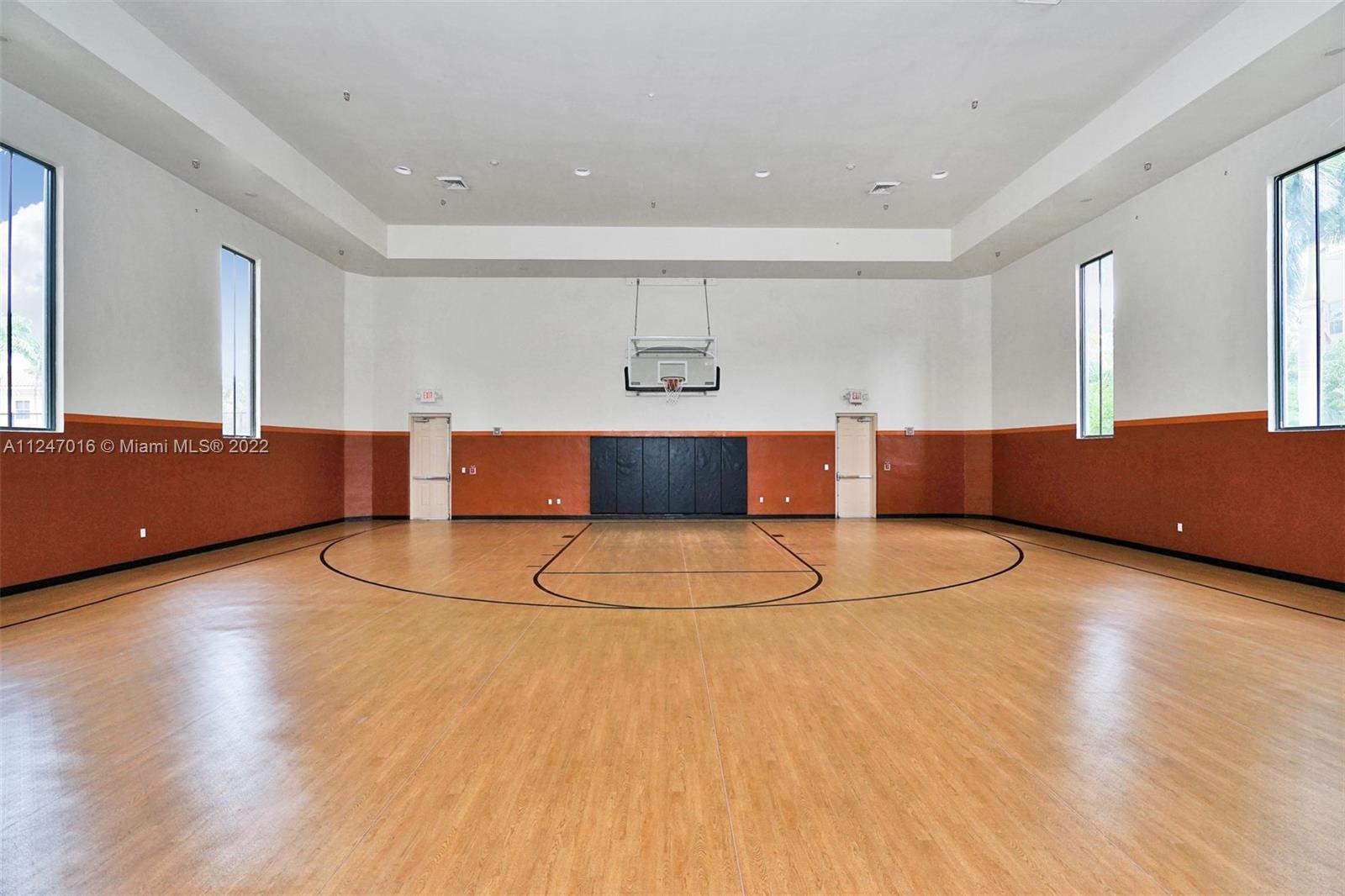 VILLA ALHAMBRA CONDO - Residential