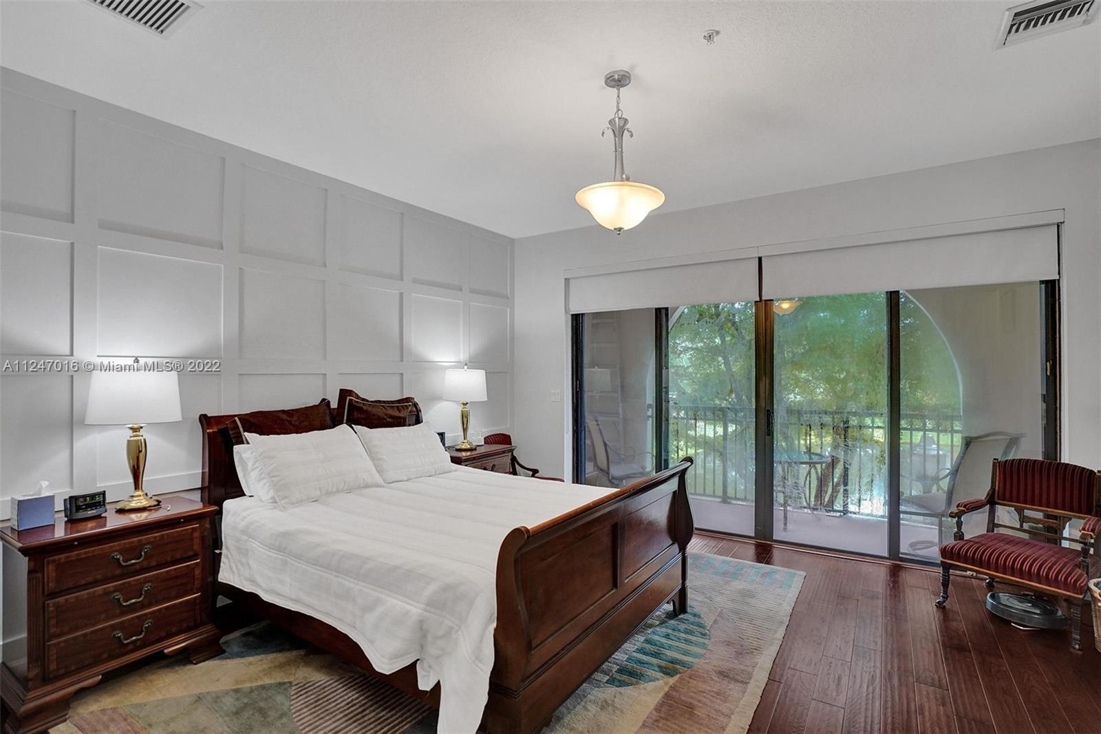 VILLA ALHAMBRA CONDO - Residential