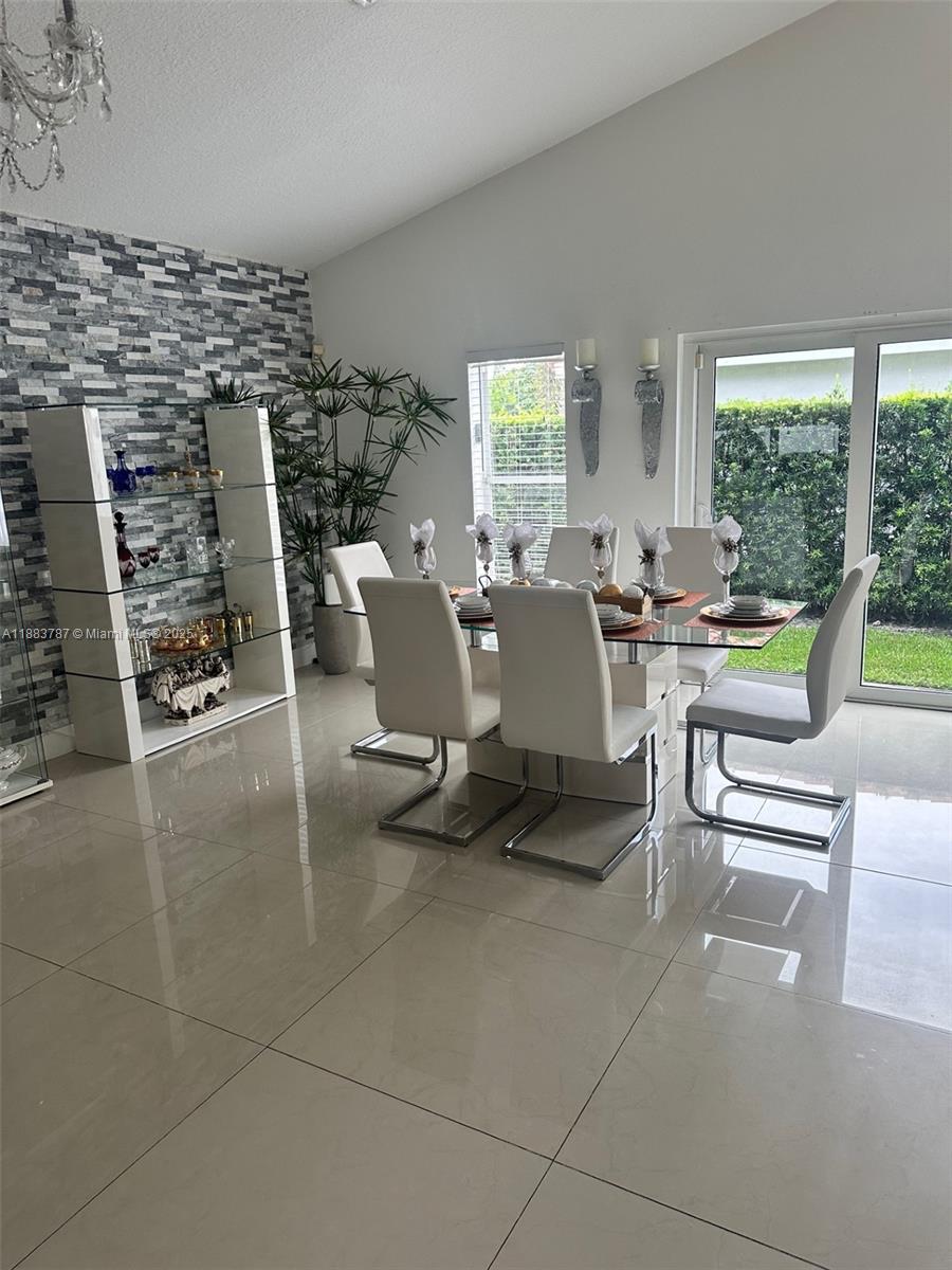 ARBORETUM AT DAVIE - Residential