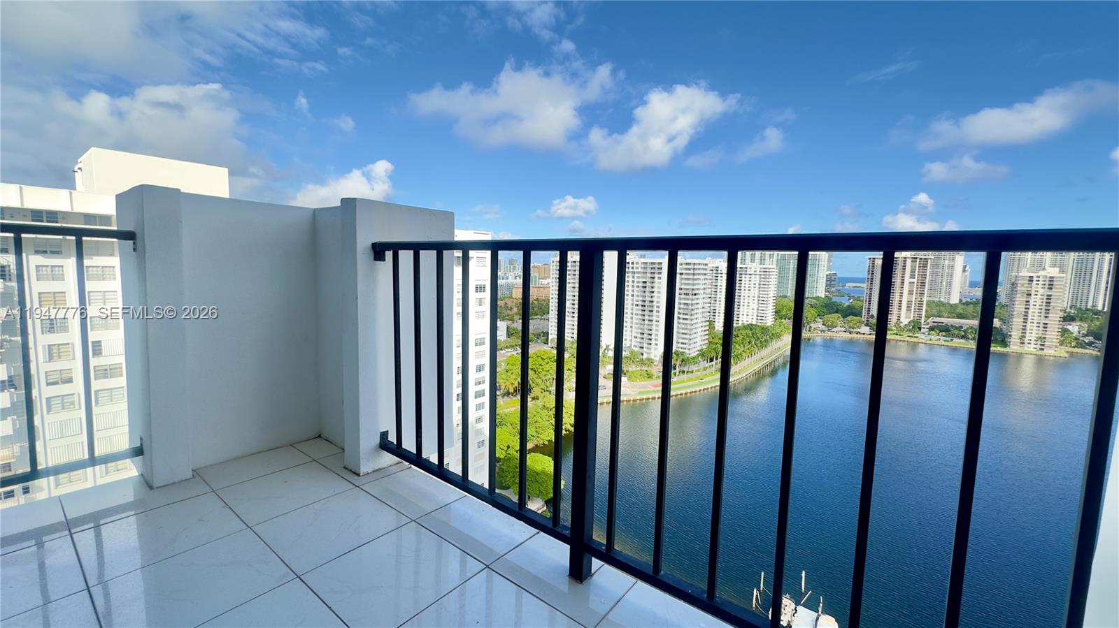 2750 NE 183rd St 2110