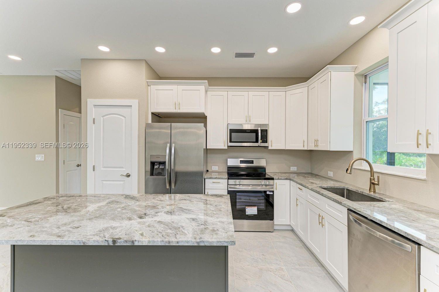 PORT CHARLOTTE SUB 23 - Residential