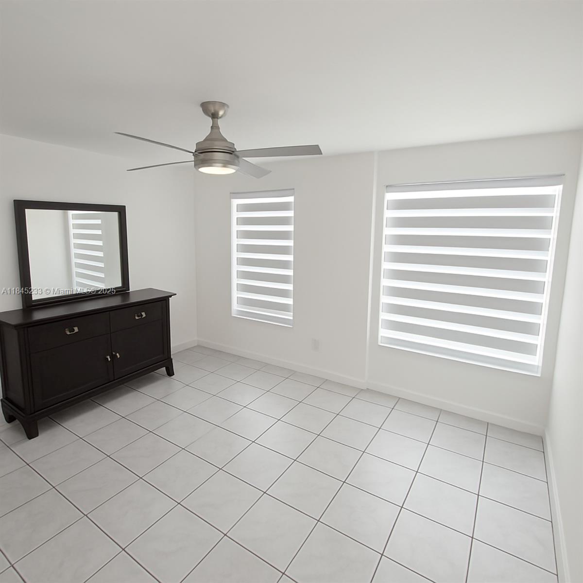 HOLLYWOOD BEACH HEIGHTS S - Residential