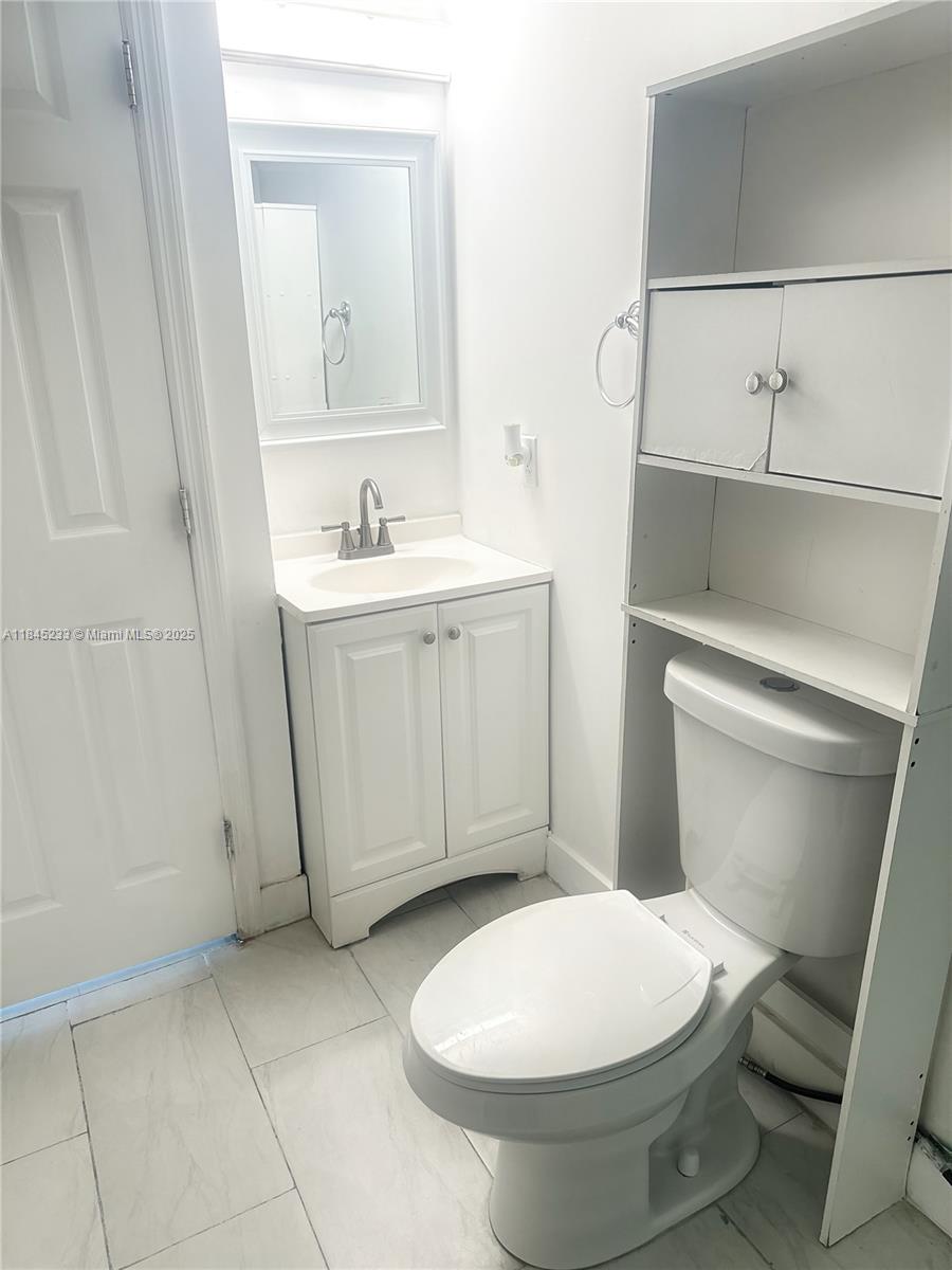 HOLLYWOOD BEACH HEIGHTS S - Residential