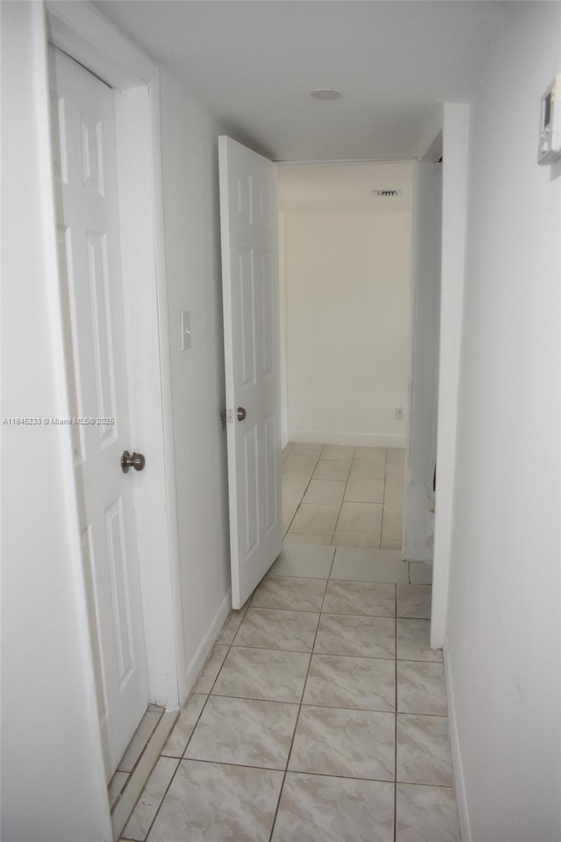 HOLLYWOOD BEACH HEIGHTS S - Residential